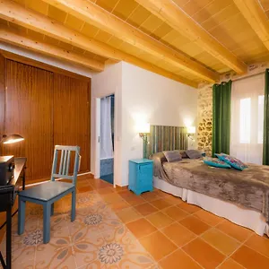 https://casa-abeurador-con-mucho-encanto-en-el-centro-de-art.balearic-islands.net