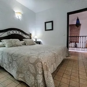 https://casa-lareymora.1costadelsol.com